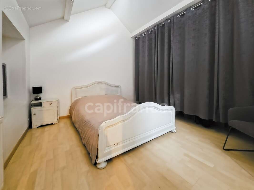 FAUVERNEY - Maison de 95 m² avec beau potentiel - photo 5