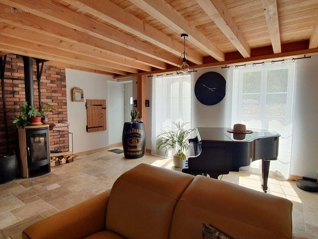 Maison 125 m² à Cozes  - photo 6