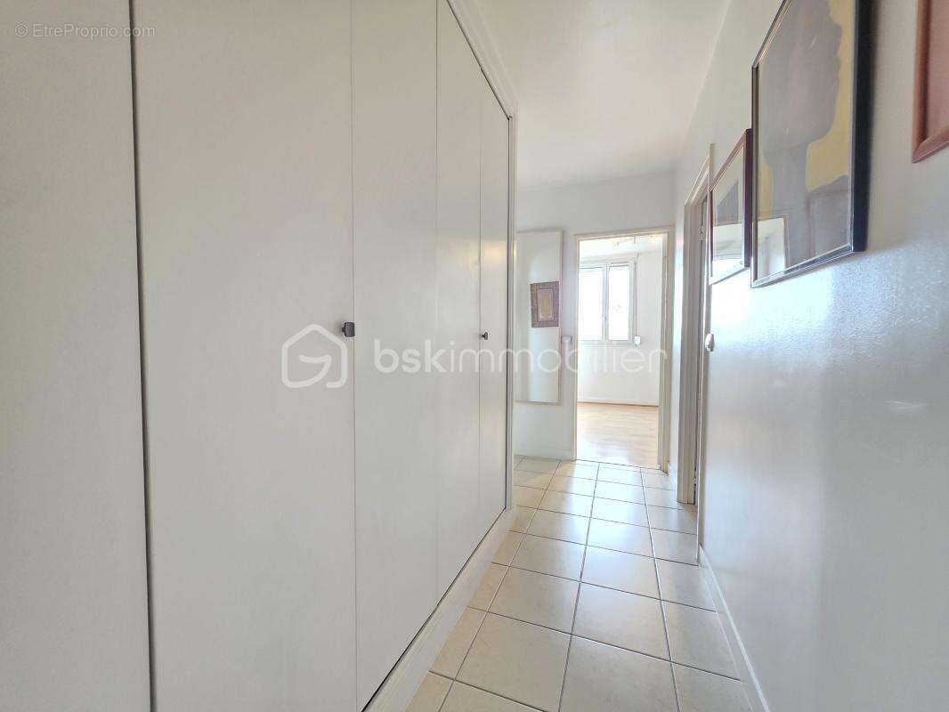 Appartement à BALLAINVILLIERS
