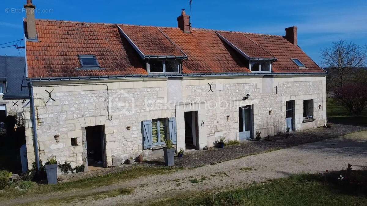 Maison à BENAIS