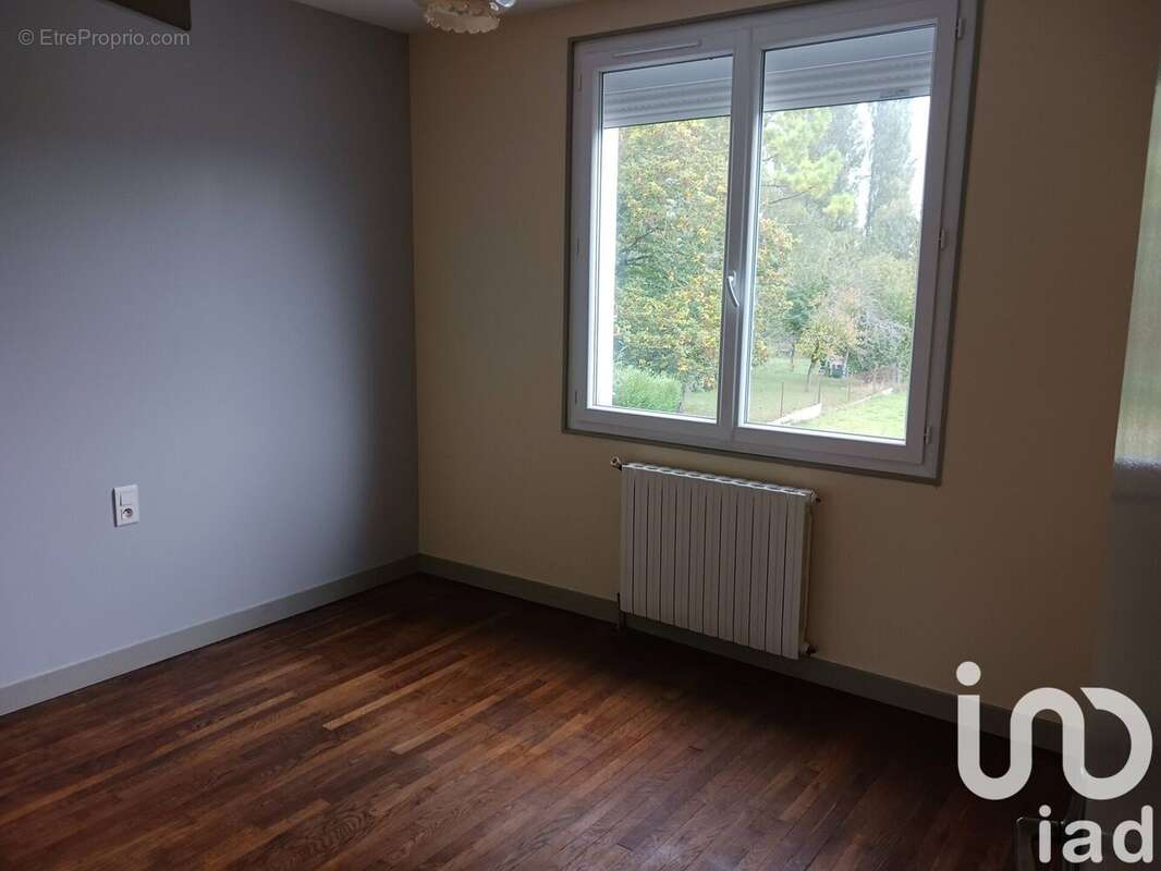 Photo 8 - Maison à USSON-DU-POITOU