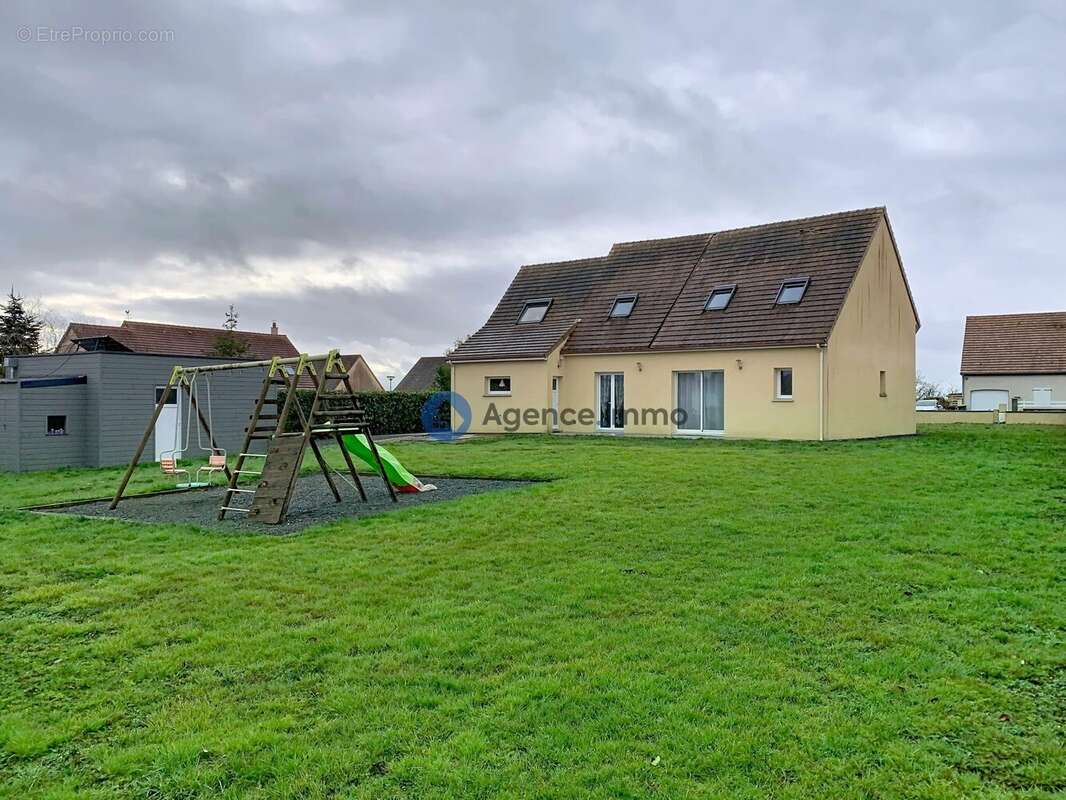 Maison à VOUVRAY-SUR-LOIR