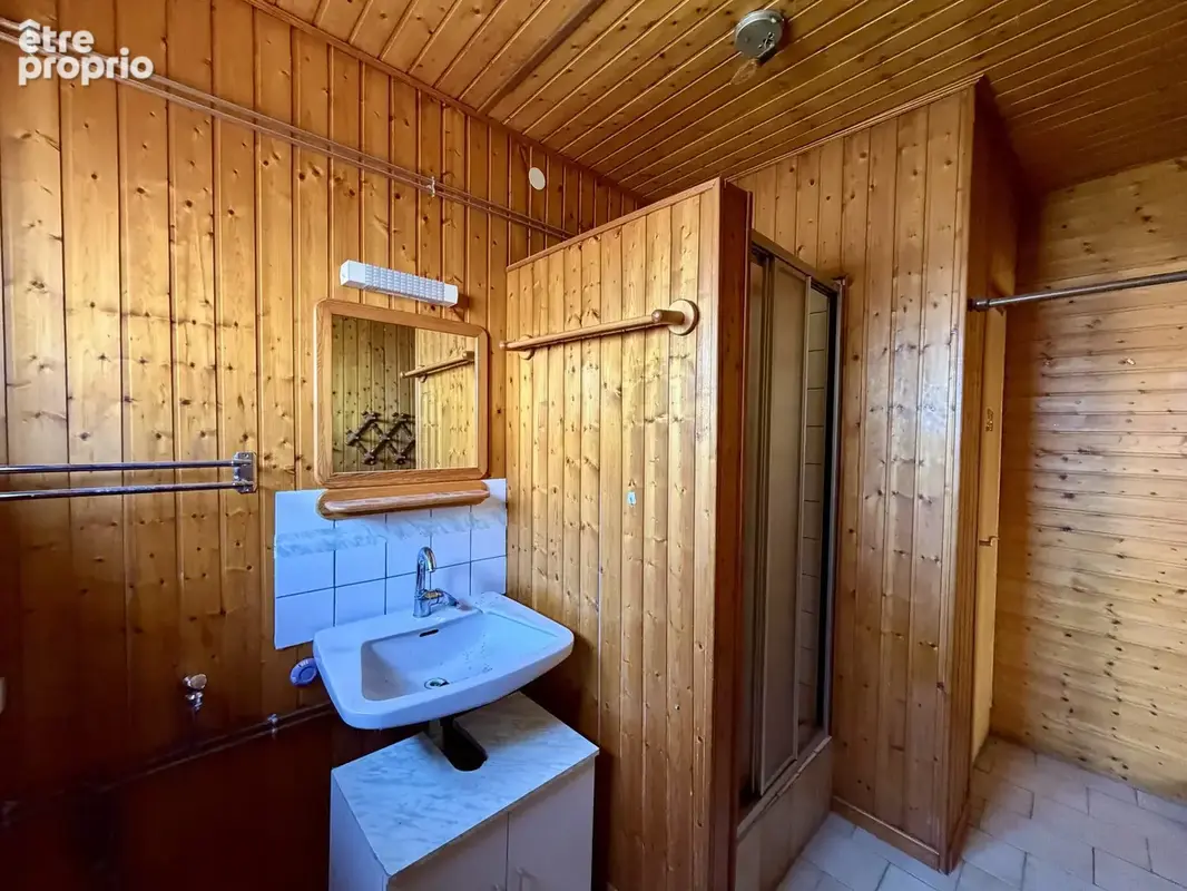 Maison à rénover 86 m2 deux chambres - photo 8