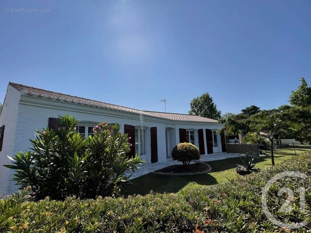 Maison à LE PERRIER