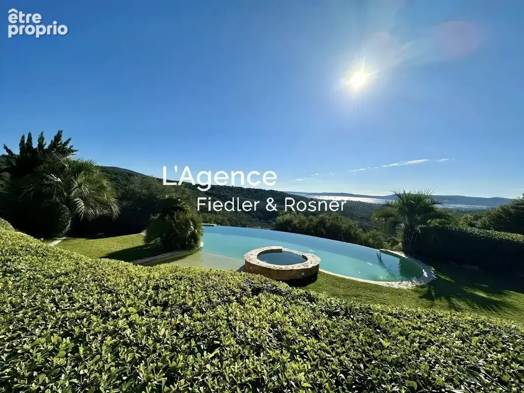 Ref 698 : grimaud - domaine securise - villa avec vue mer et helisurface - photo 24