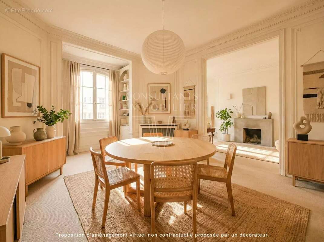 Appartement à PARIS-16E