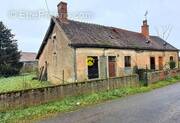 Maison à AINAY-LE-CHATEAU