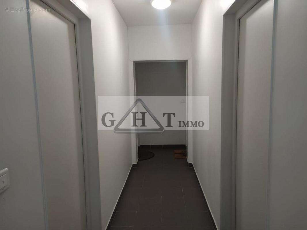 Commerce à FONTENAY-SOUS-BOIS