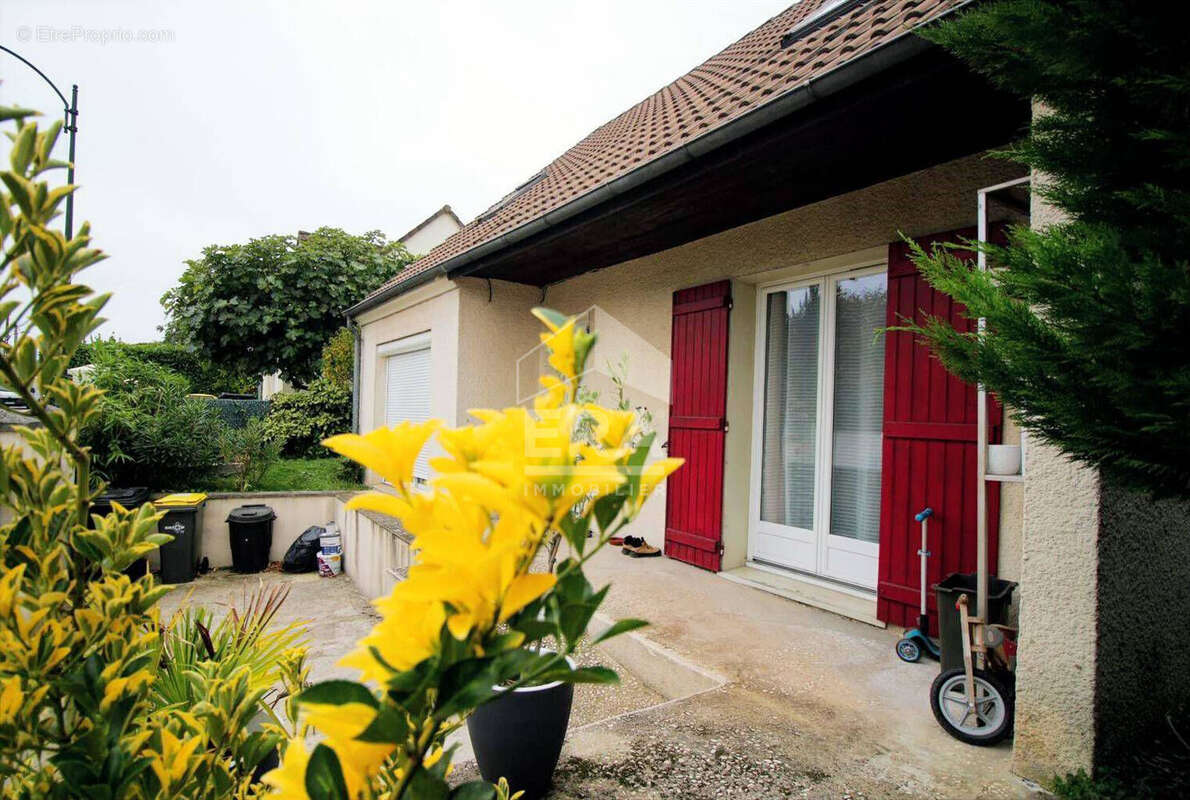 Maison à PONTAULT-COMBAULT