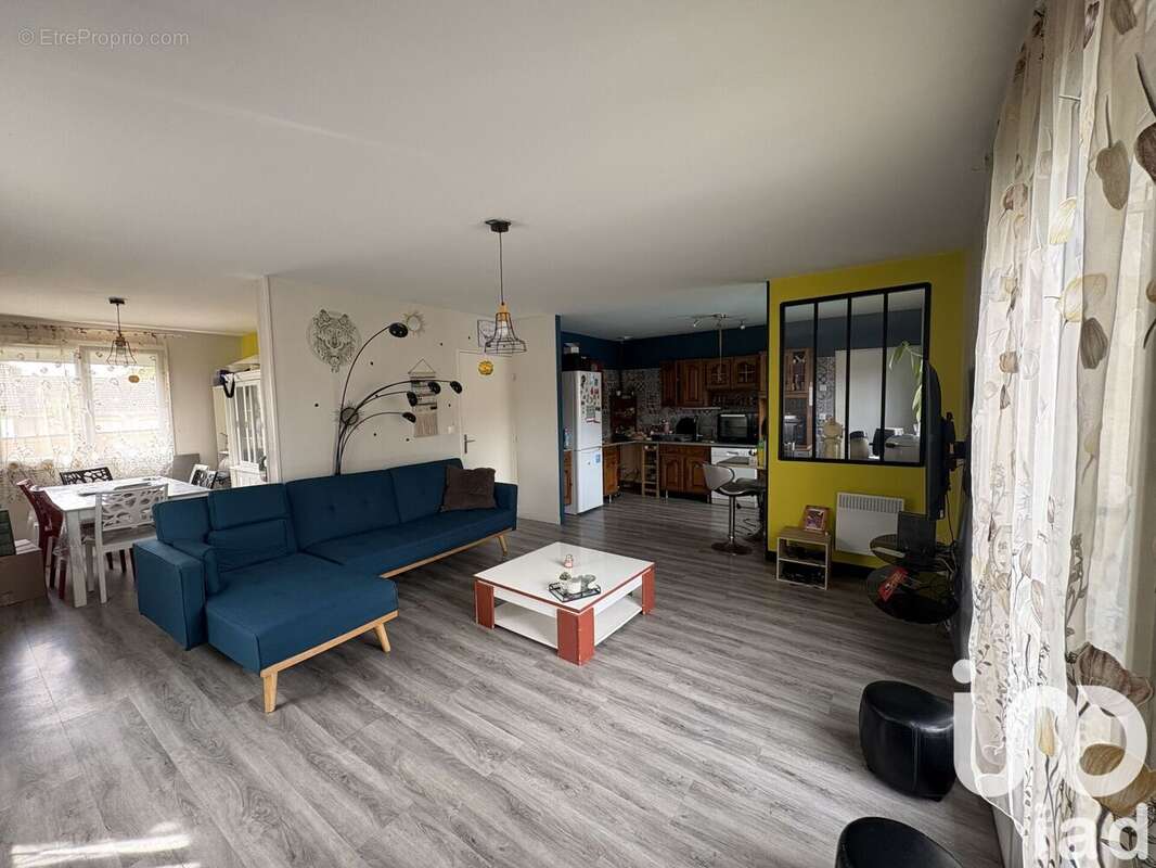 Photo 2 - Maison à LA CHAUSSEE