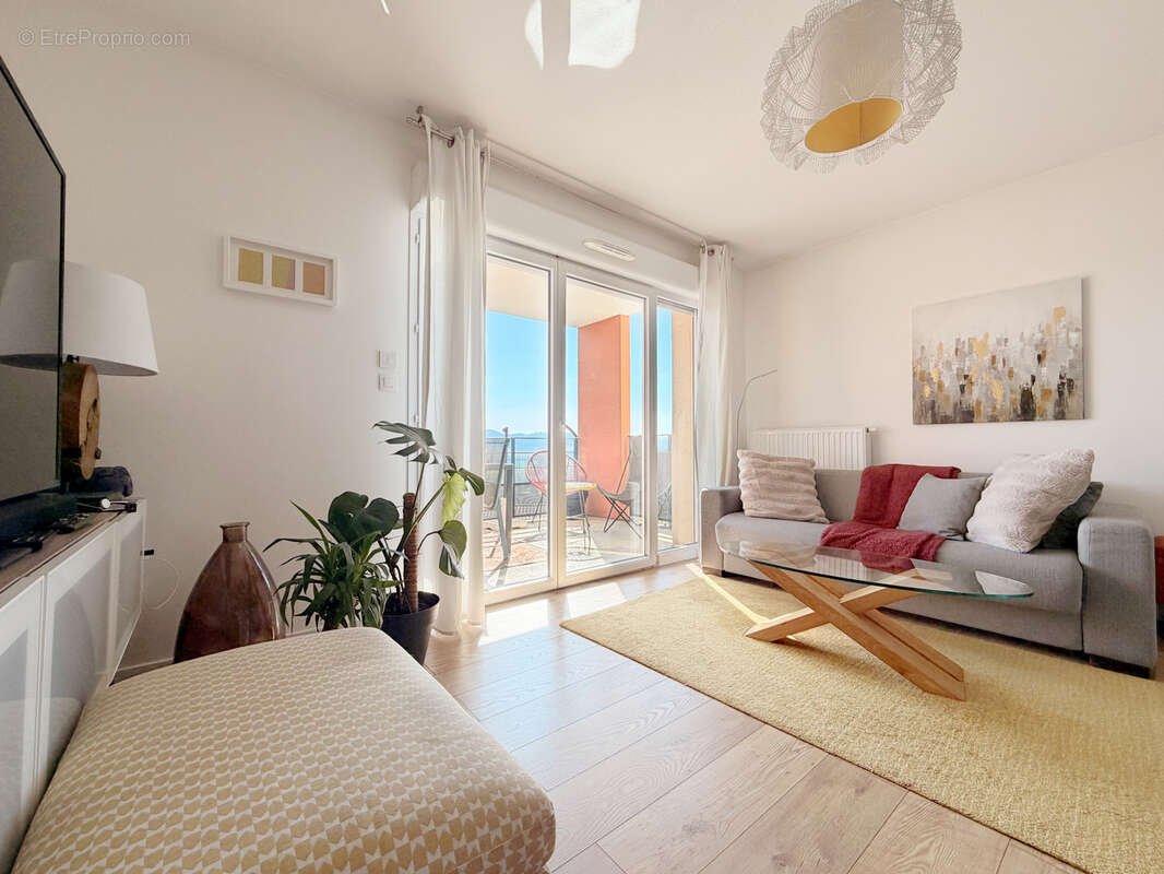 Appartement à L'ISLE-D'ABEAU