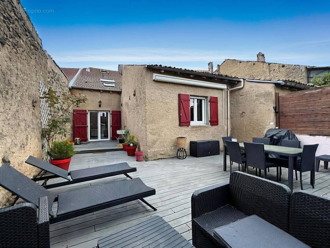 Maison à COLOMBEY-LES-BELLES