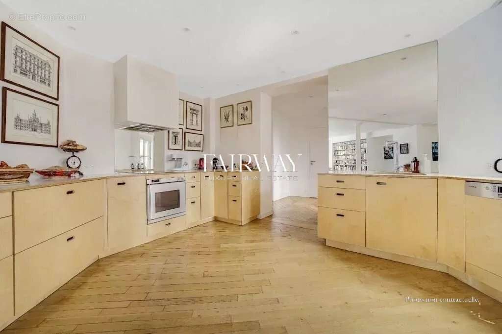 Appartement à PARIS-10E