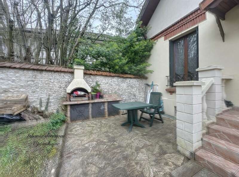Maison à LE PERREUX-SUR-MARNE