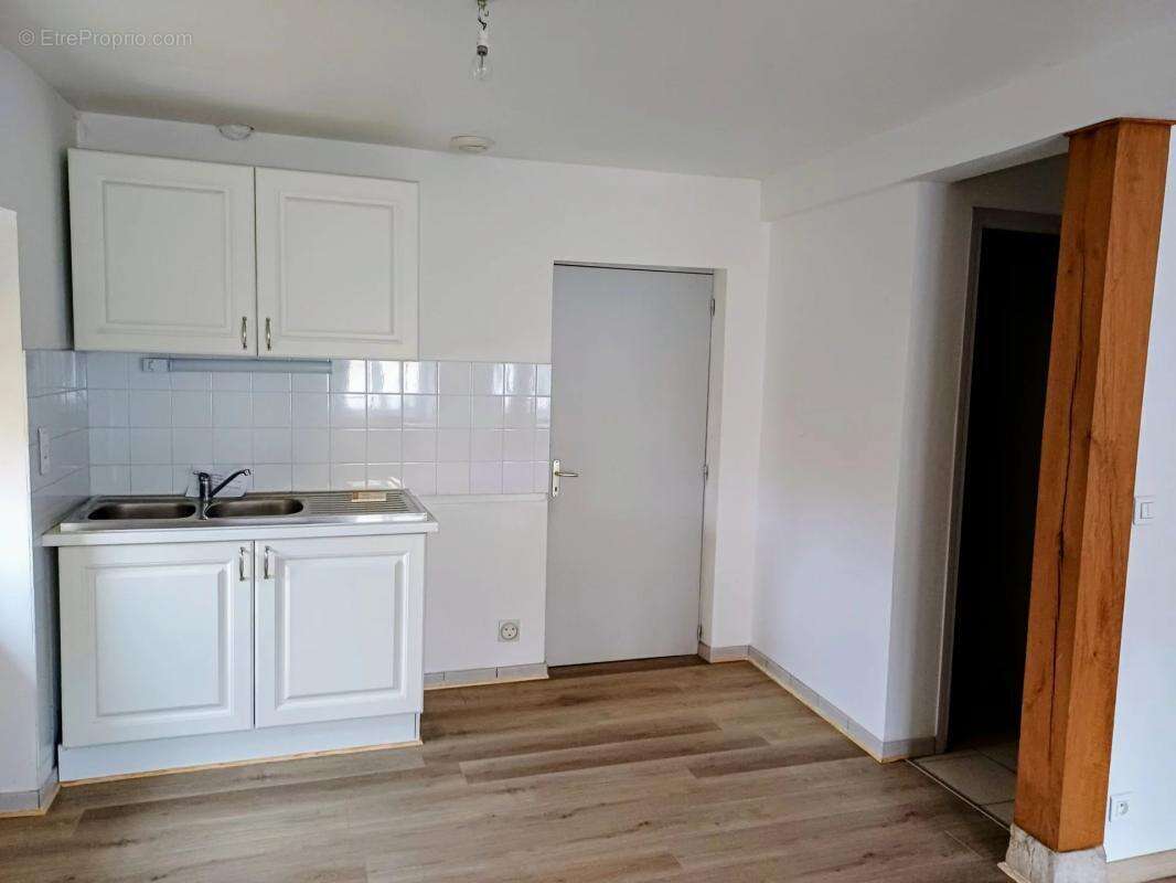 Maison à AISY-SUR-ARMANCON