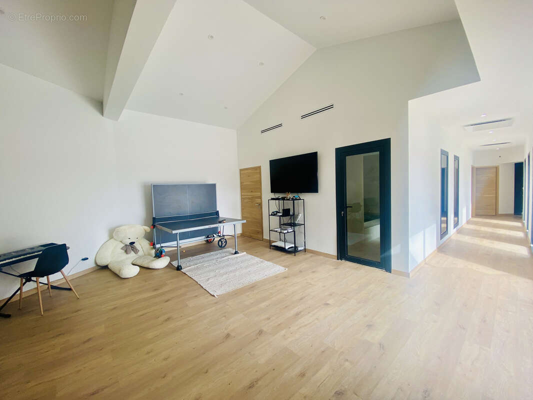 Maison à VILLEMOUSTAUSSOU