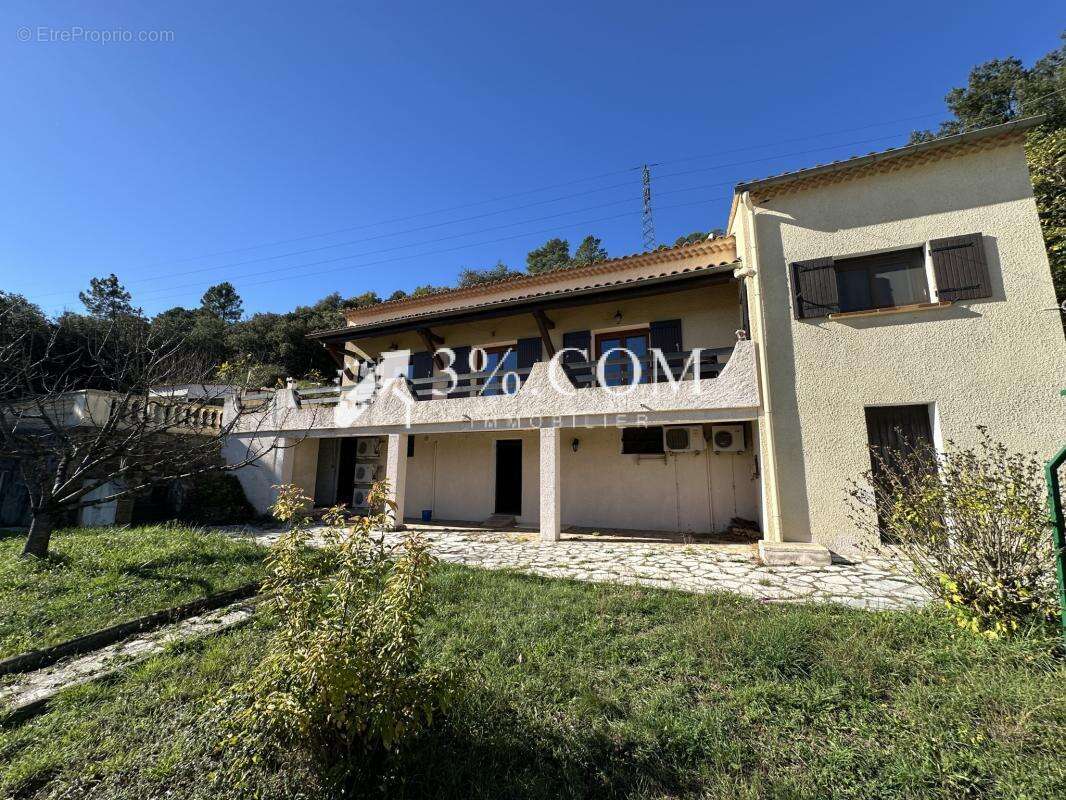 Maison à LES SALLES-DU-GARDON