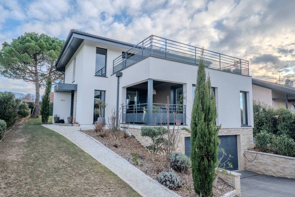 Maison à ANTHY-SUR-LEMAN