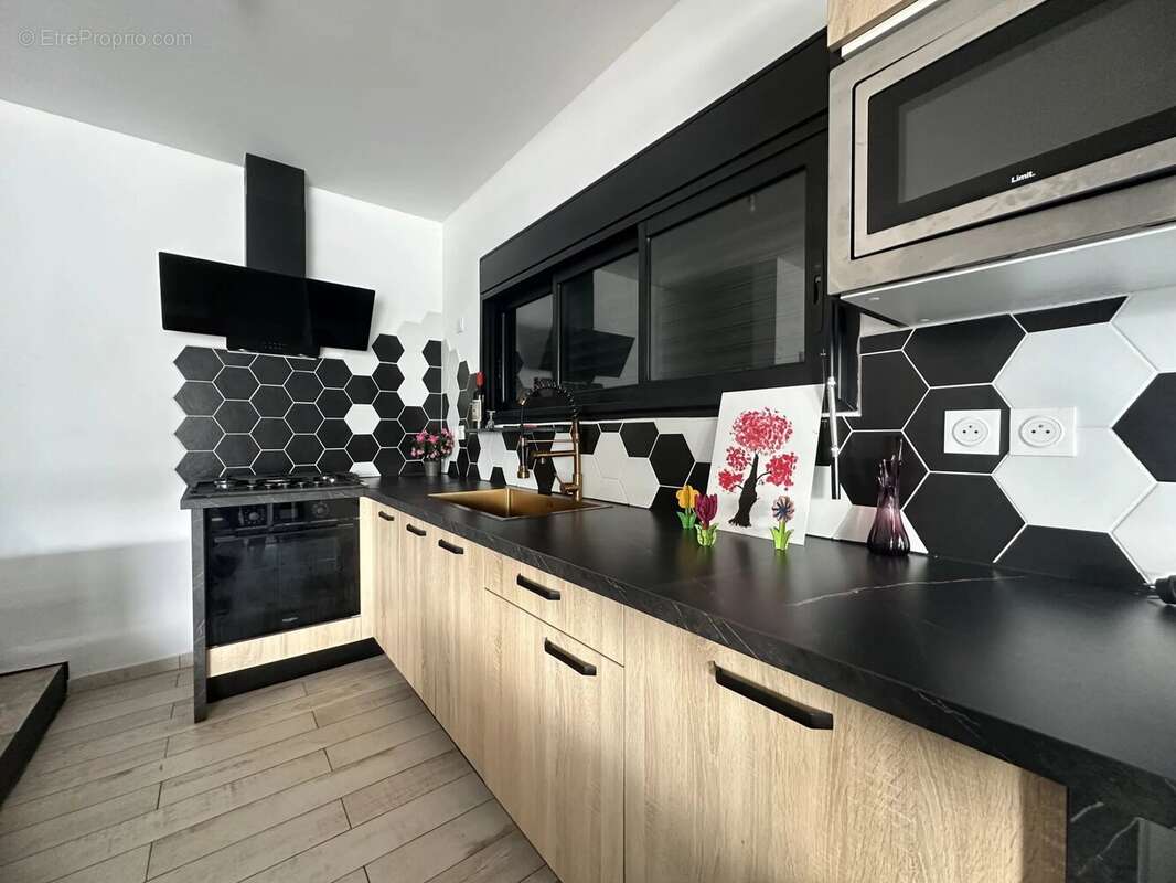 Maison 70 m² à Le Tampon  - photo 6