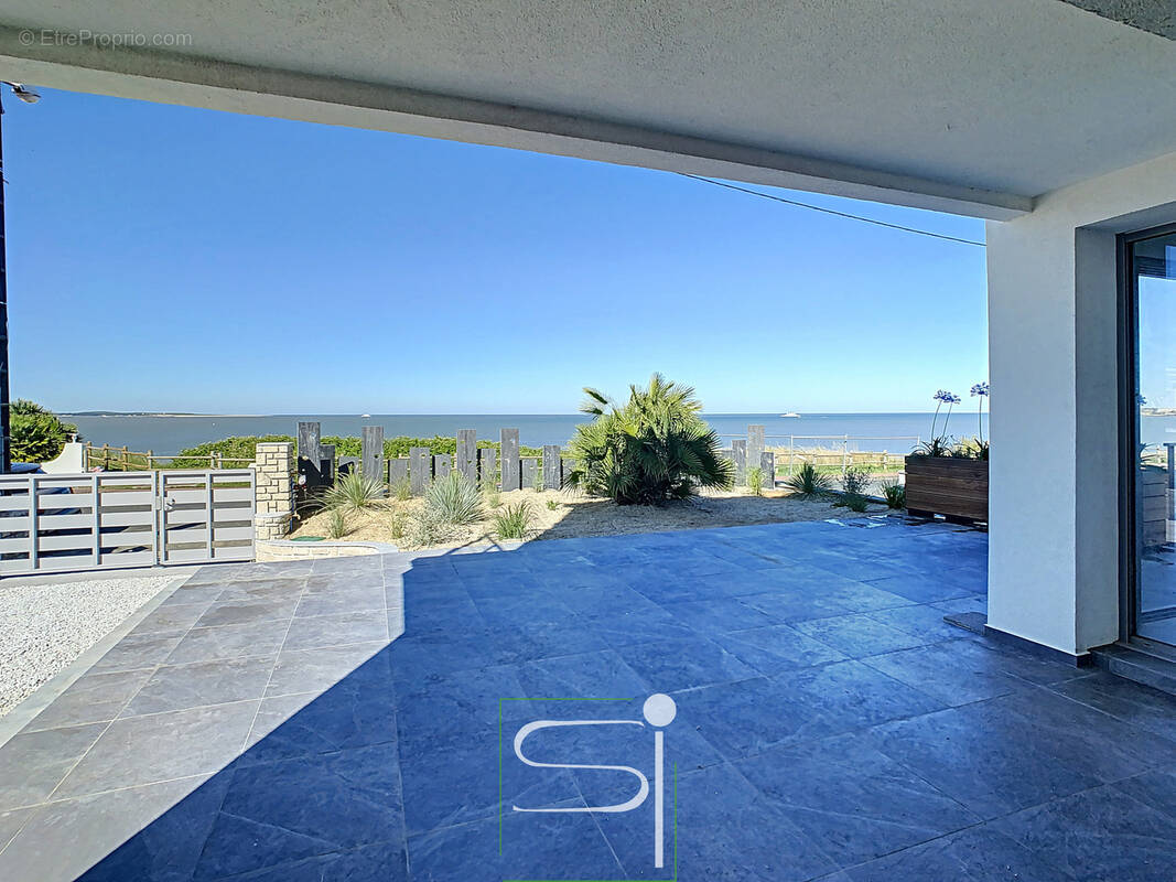 Maison à SAINT-GEORGES-DE-DIDONNE