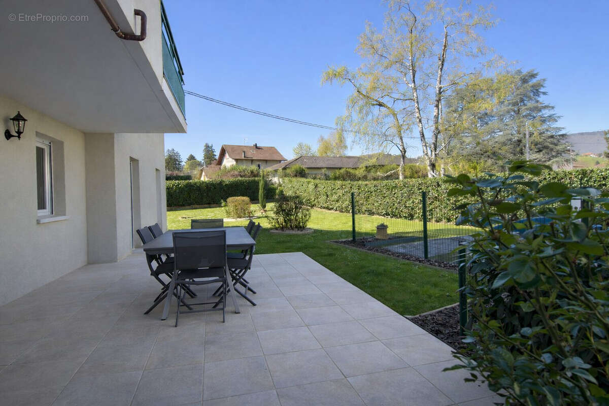 Appartement à REIGNIER