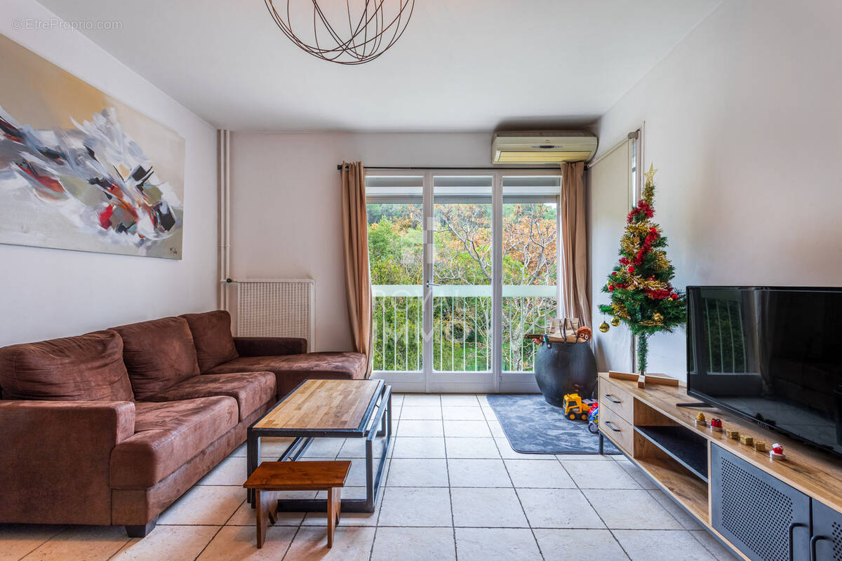 Appartement à LA VALETTE-DU-VAR