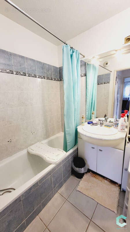 Appartement à CAZERES