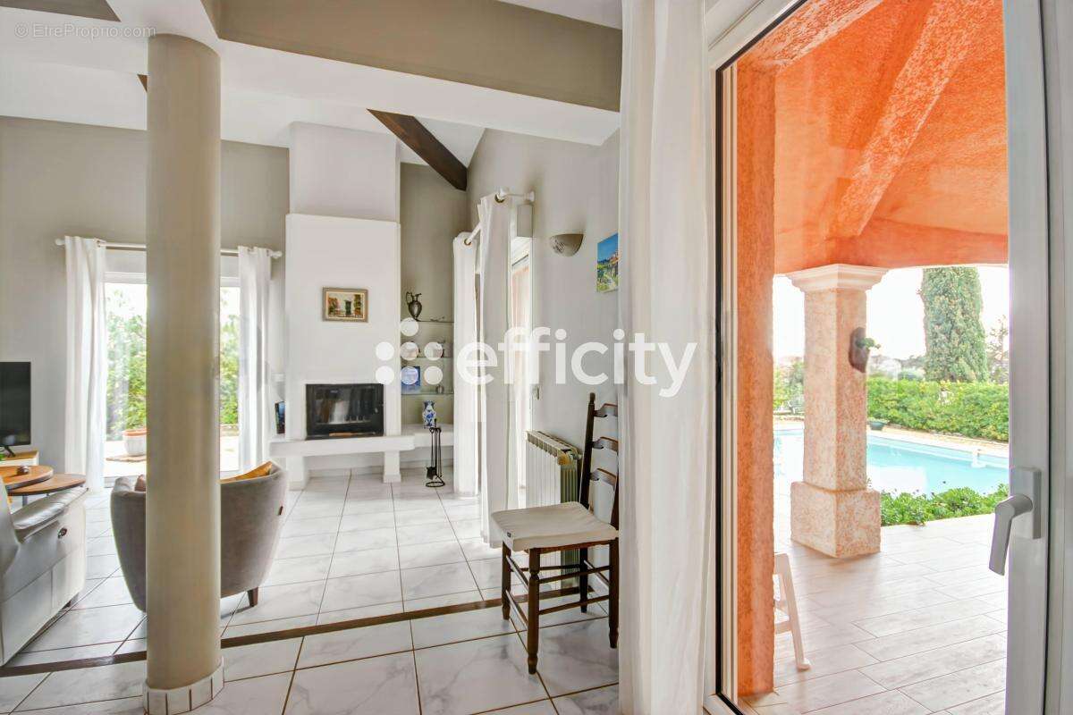 Maison à VILLEVEYRAC