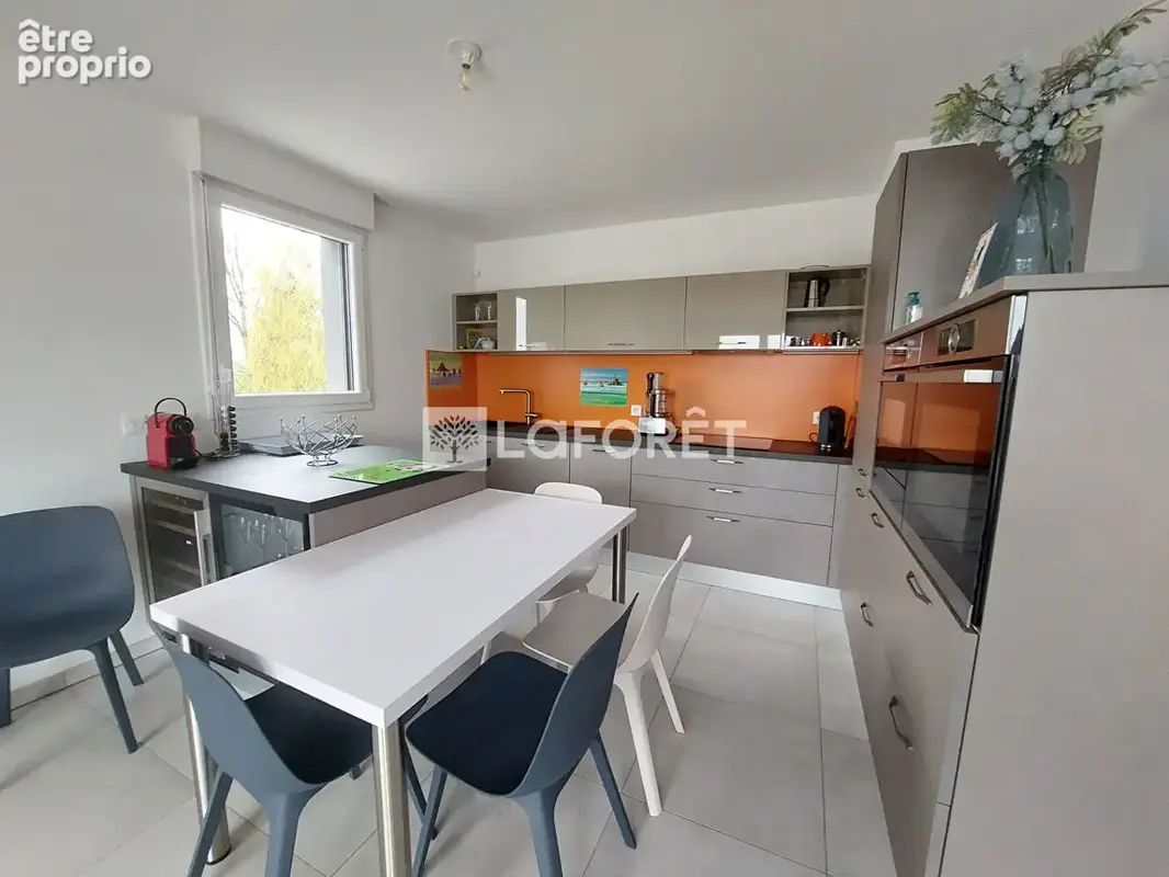 Unique ! F3 cosy dans superbe résidence contemporaine avec terrasse 44 m2 + grand garage - photo 2