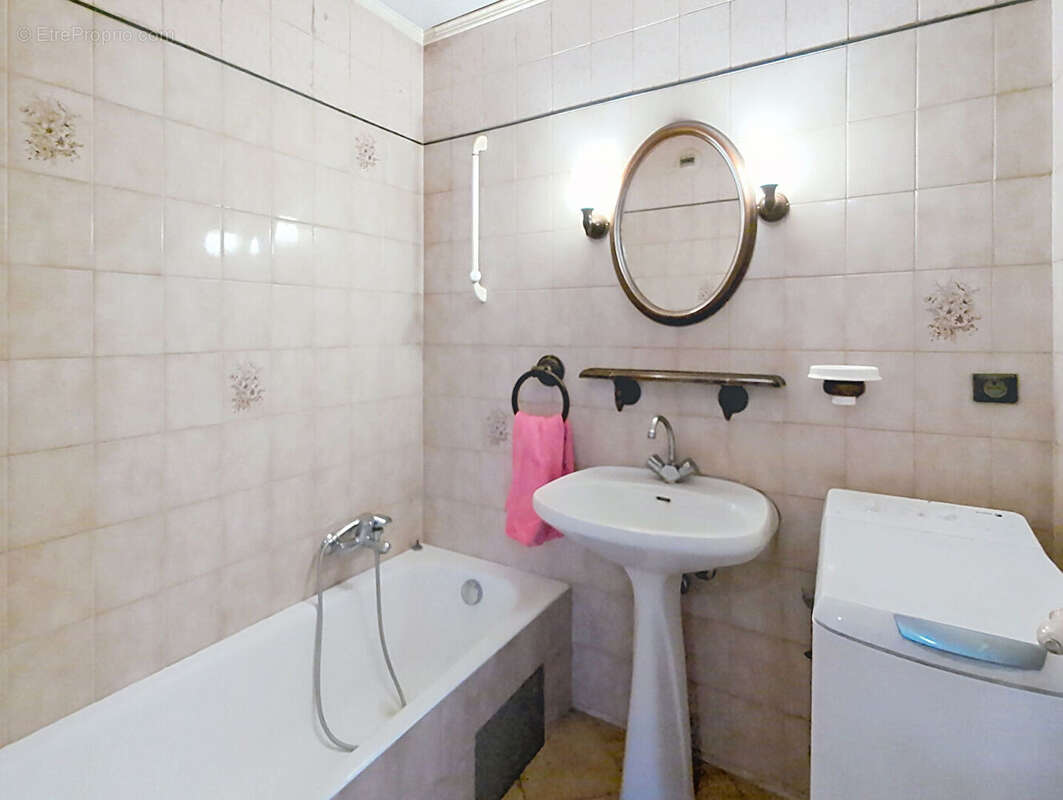 Appartement à LA ROCHE-SUR-FORON