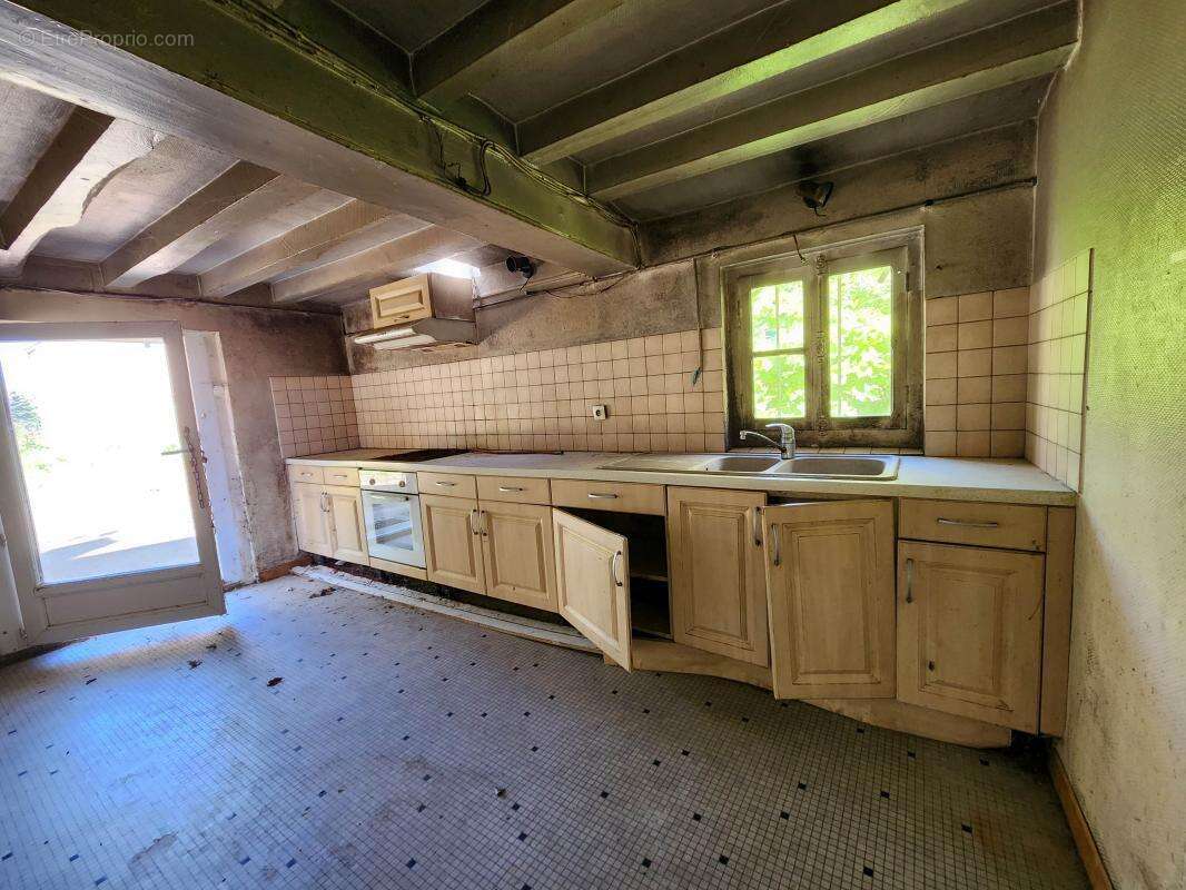 Maison à SAINT-AGIL