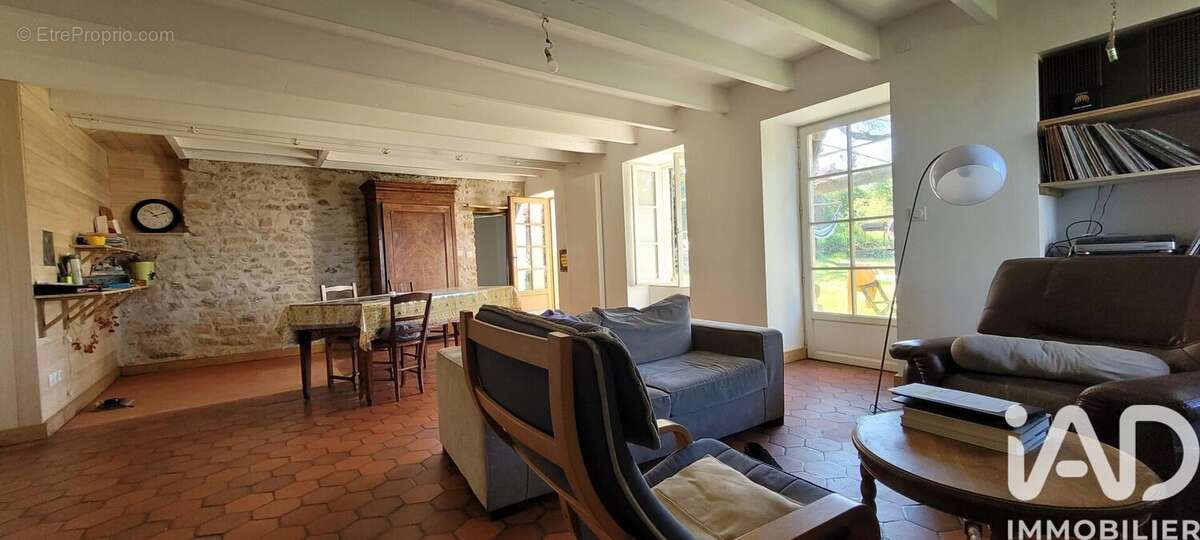 Photo 2 - Maison à SAINT-LOUP-LAMAIRE