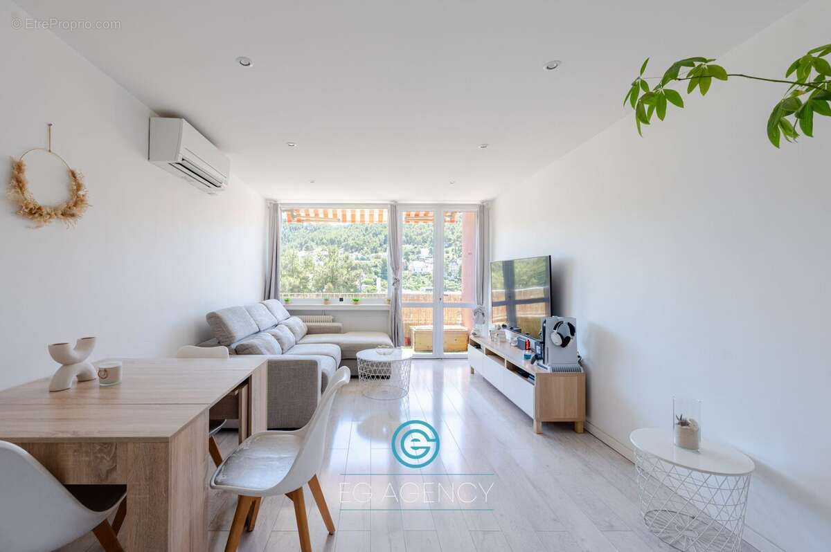 Appartement à MARSEILLE-9E