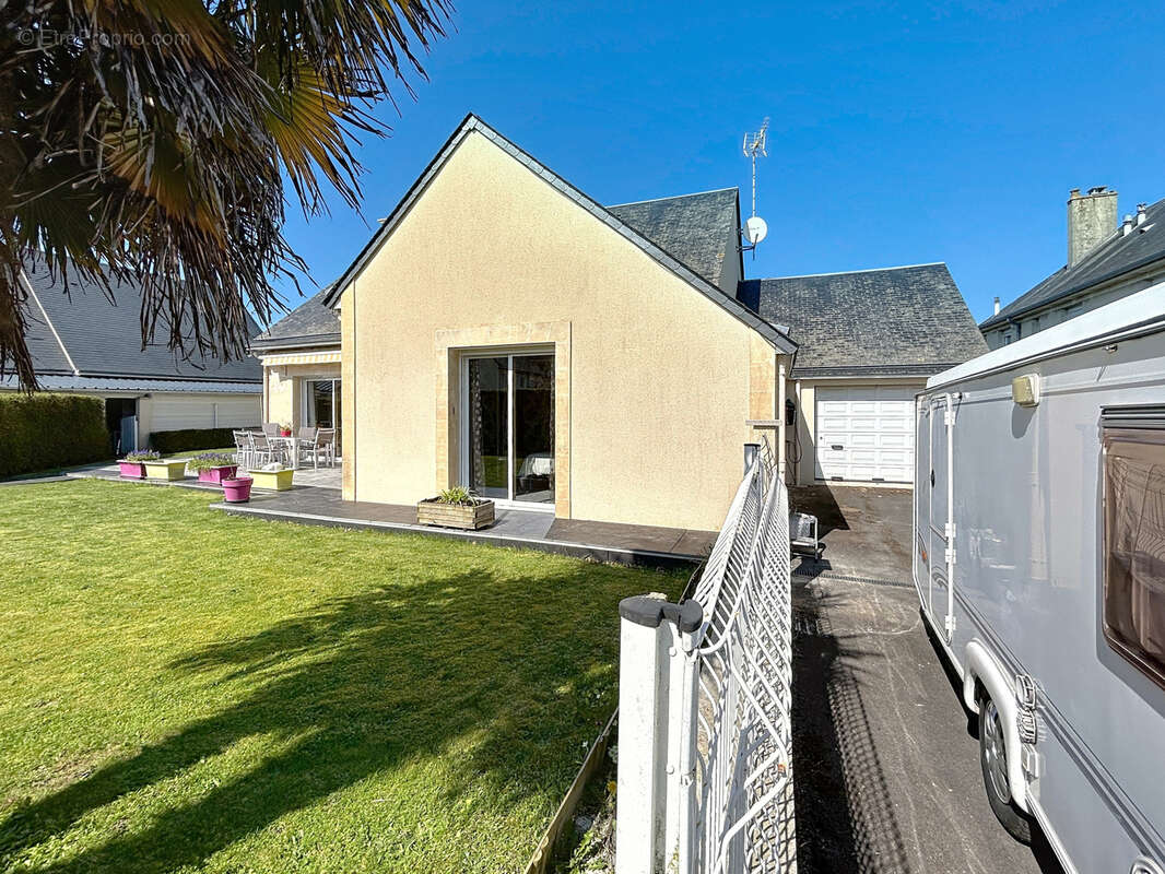 Maison à GRANDCAMP-MAISY