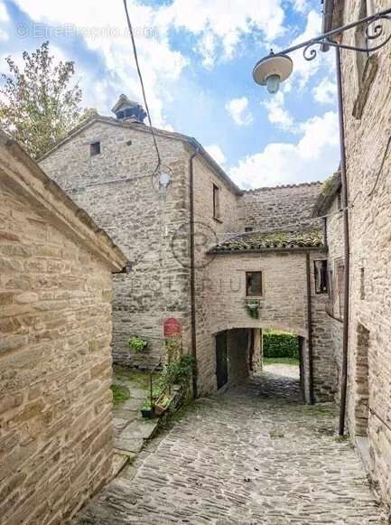 Château-hameau du XIIe siècle - photo 52