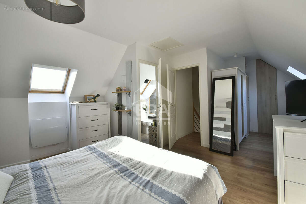 Maison à VILLIERS-SAINT-FREDERIC