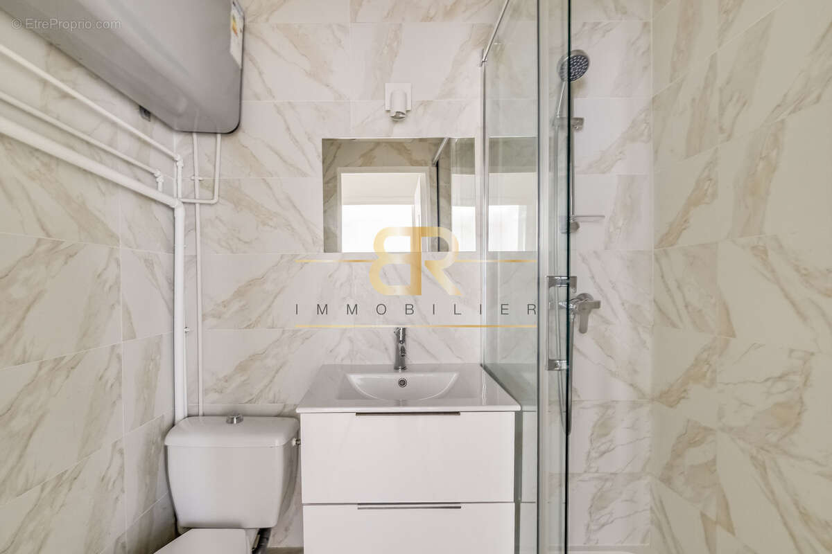 Appartement à PARIS-3E