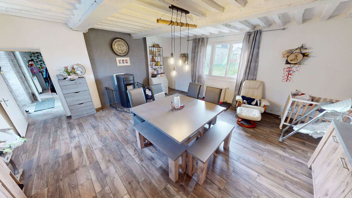 Maison à SOMMERVIEU