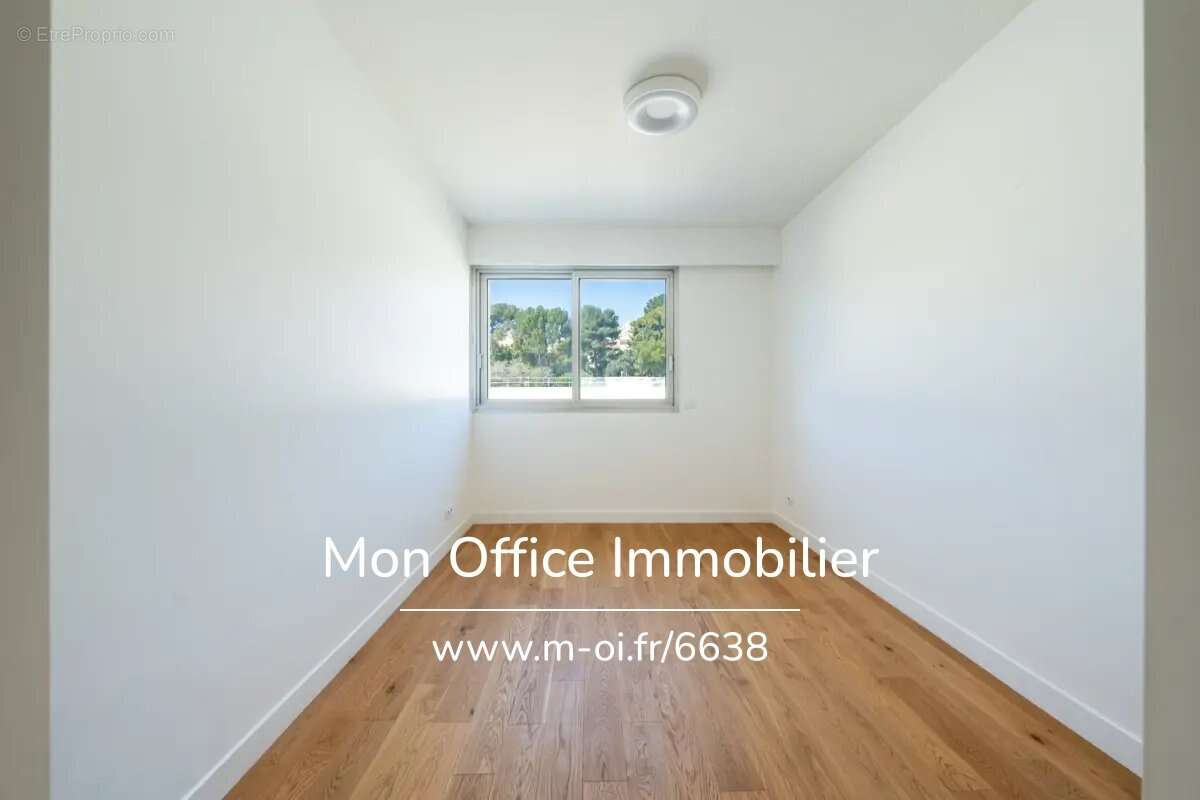 Appartement à MARSEILLE-6E