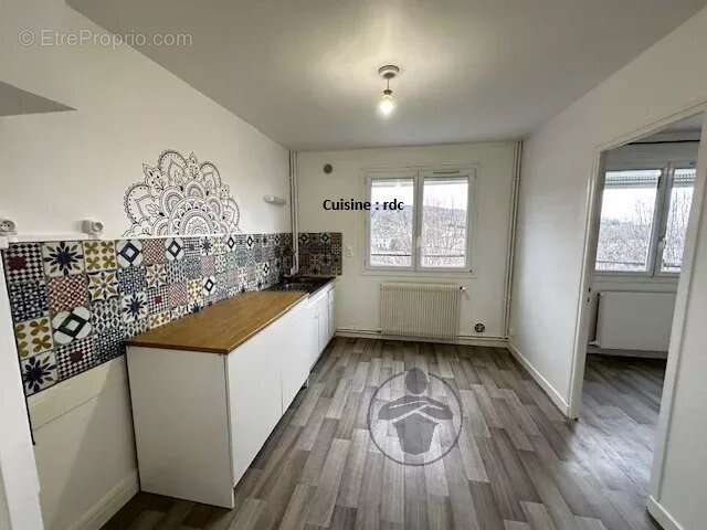 Maison à CHIGNY-LES-ROSES