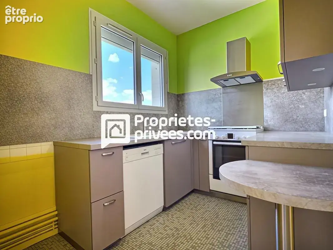 Appartement  T5/6 d'env. 106 m2 en dernier étage  avec 3/4 ch. et cave dans secteur prisé sur PERIGUEUX (24000) - photo 8