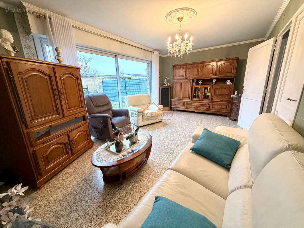 Maison d' environ 90m2, 4 chambres, jardin etn garage. - photo 10