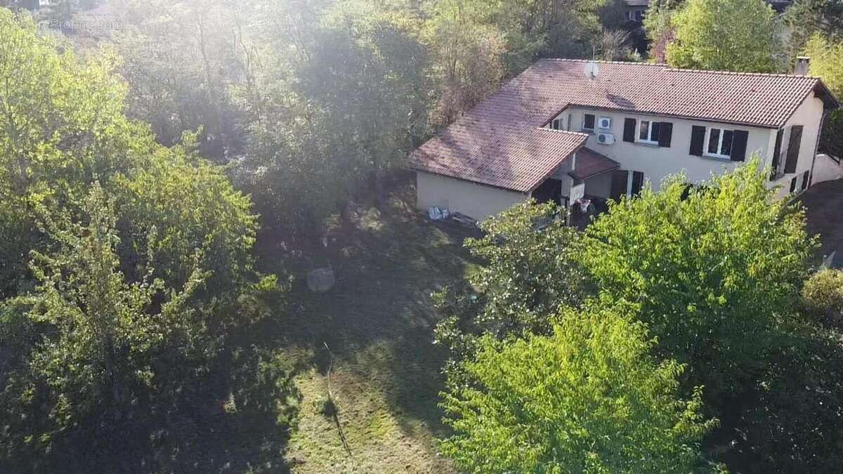 Photo 4 - Maison à LA TOUR-DE-SALVAGNY