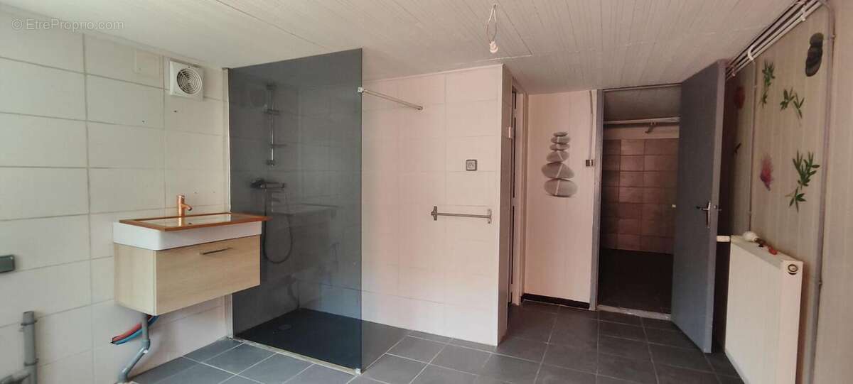 70290 Plancher Bas : Maison 4 pièces 122 m2 avec dépendances et garages - photo 8