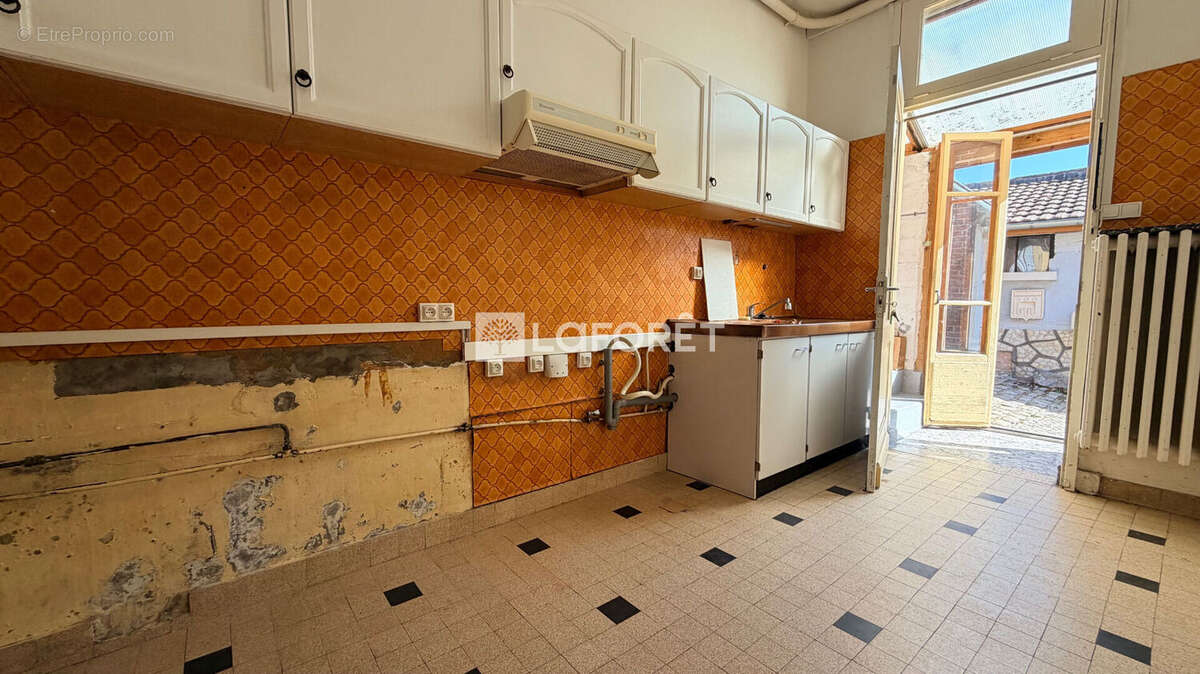 Maison à SAINTE-MENEHOULD