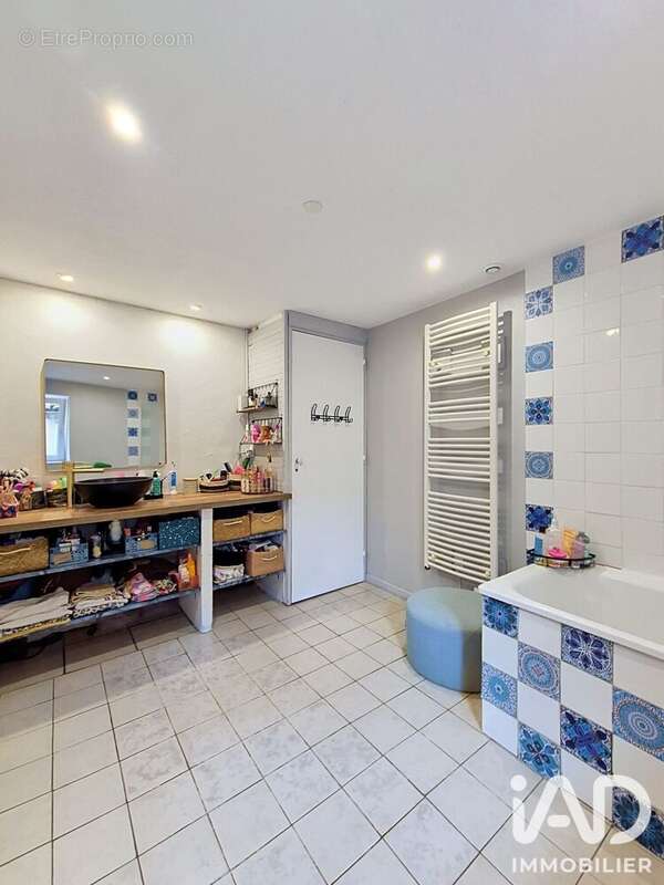 Maison 78 m² à Nuaille-D'aunis  - photo 9