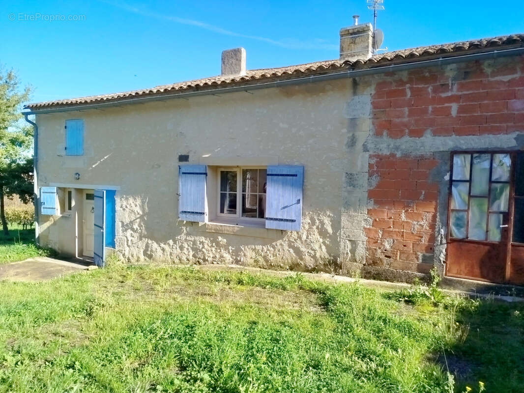 Maison à SAINTE-RADEGONDE