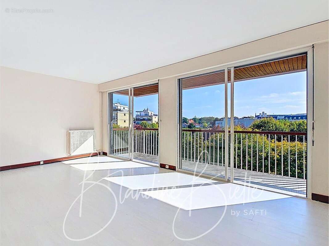 Photo 2 - Appartement à LE PECQ