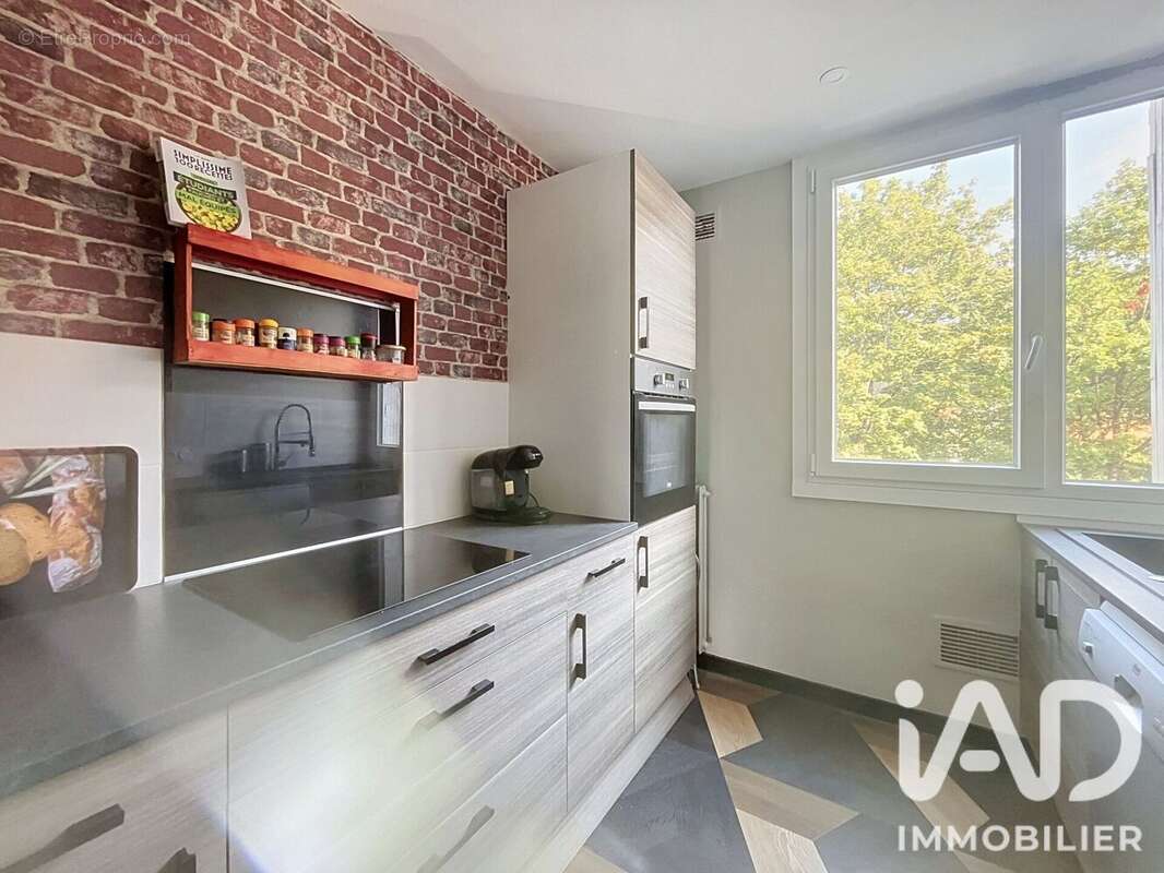 Appartement 75 m² à Joue-Les-Tours  - photo 4