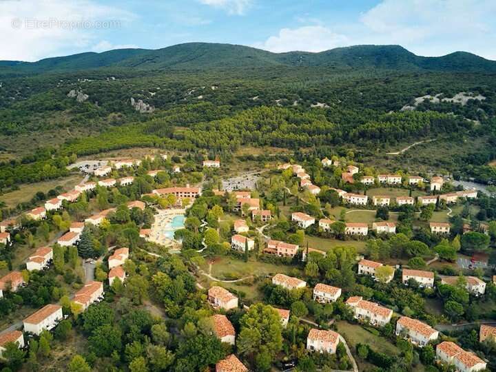 INVESTISSEMENT LOCATIF  GROSPIERRES  Résidence Tourisme Pierre & Vacances Village Le Rouret - 5,58 % de rentabilité - photo 17